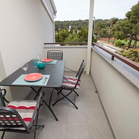 Apartments Besker Makarska Eksteriør bilde