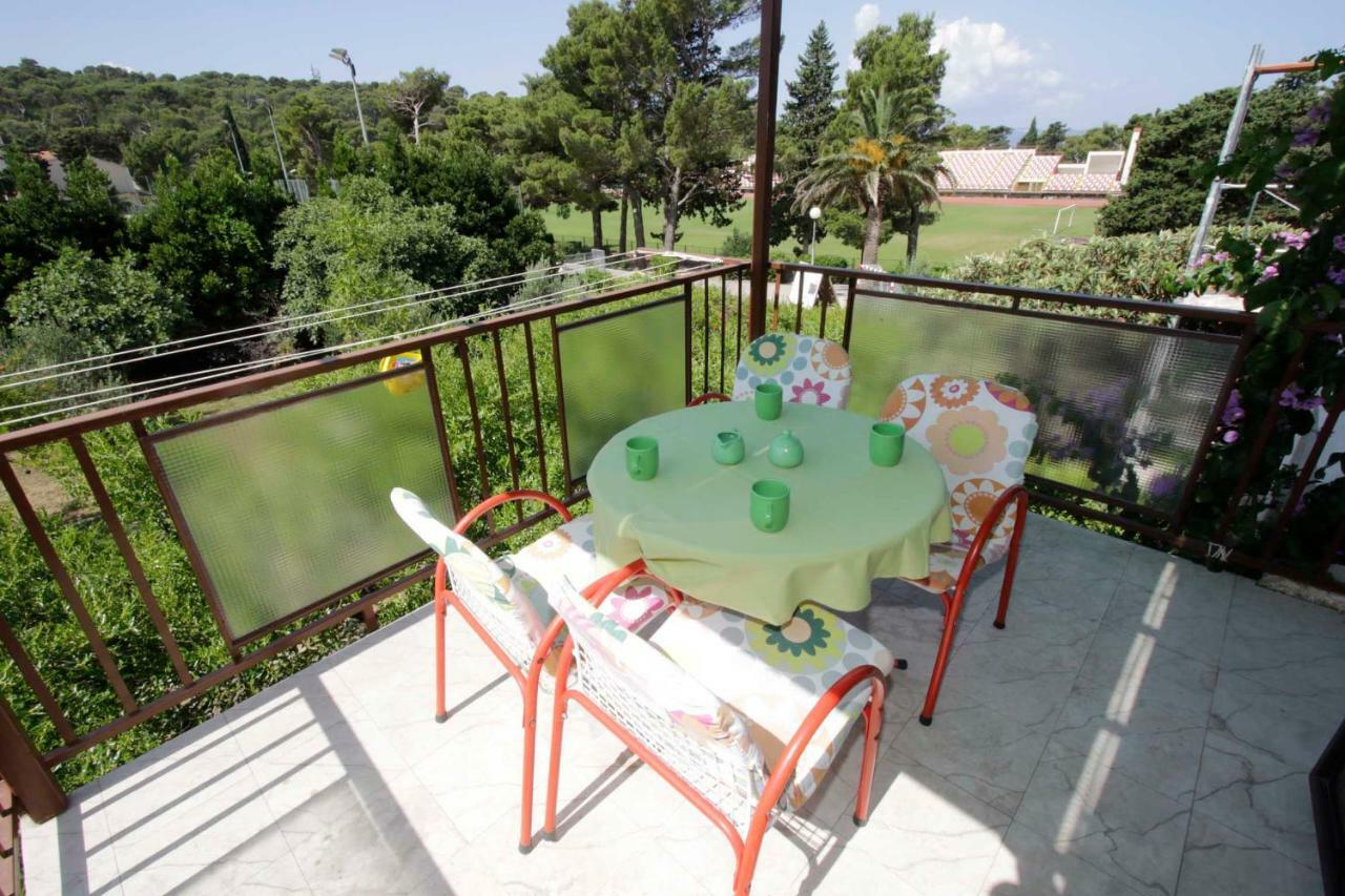 Apartments Besker Makarska Eksteriør bilde