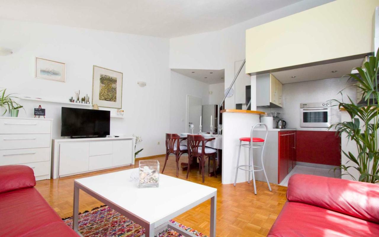 Apartments Besker Makarska Eksteriør bilde